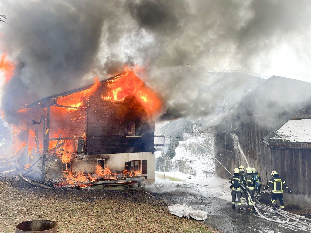 Nach Hausbrand im Montafon: Ehemaliger Bewohner vor dem Strafrichter