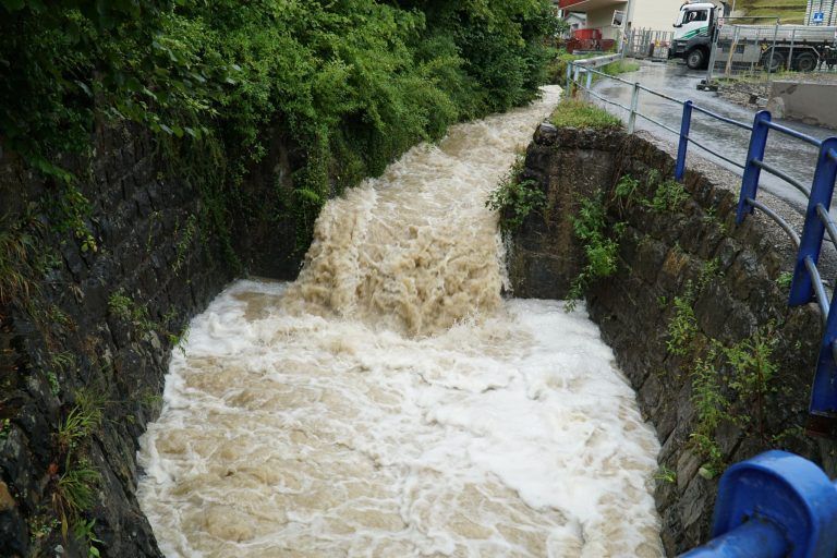Unwetter, Regen, Hangrutsch