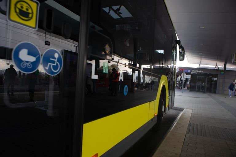 Beschädigte Bordcomputer: Busfahrer im neuen Prozess freigesprochen