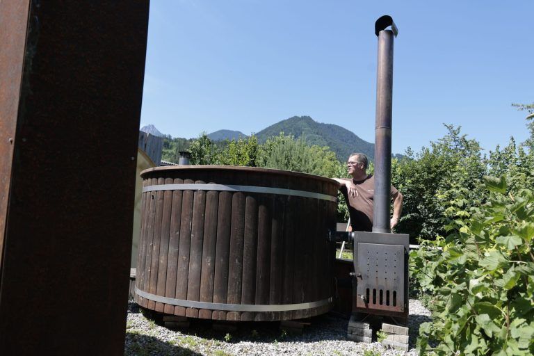 Holz für den heißen Käsknöpfle-Genuss