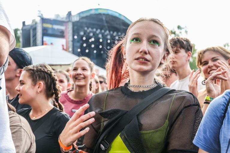 Szene Openair: Matschweg als Laufsteg