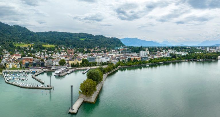 Bregenzer Buchhändlerinnen: "Die Gäste fragen täglich nach einem Stadtführer"