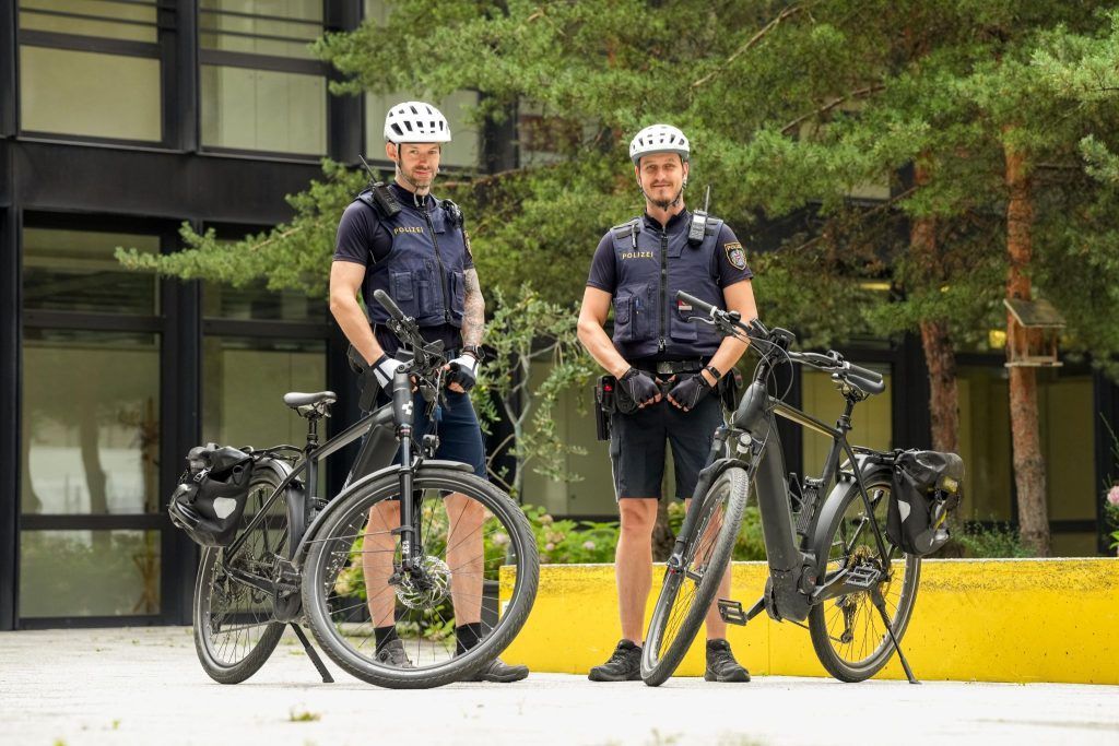 Fahrradpolizei nimmt E-Scooter ins Visier: &#8220;Viele unterschätzen die Geschwindigkeit&#8221;