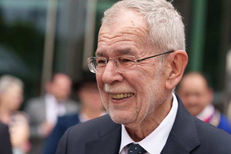 "Er wollte ein Foto mit der Riesen-Zigarette"