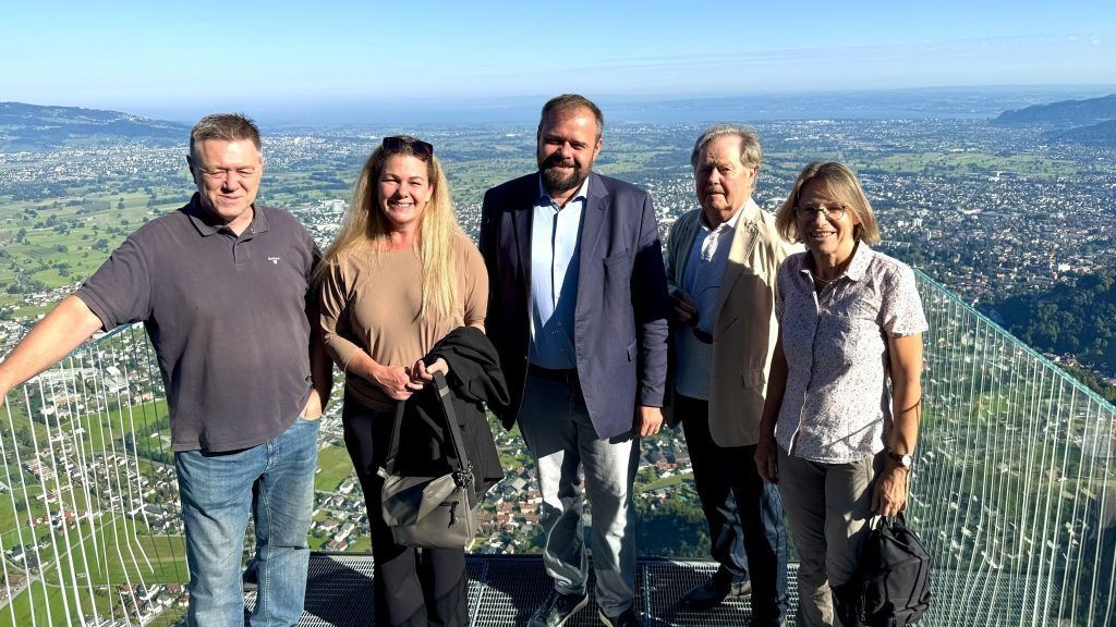 Ab auf den Berg: Die Karrenseilbahn läuft wieder