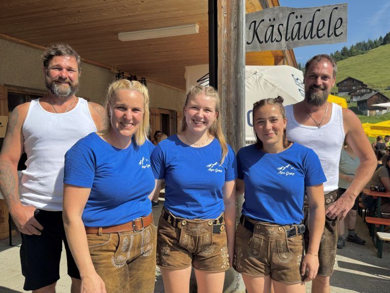 Älplerfest Gamp mit Käseanschnitt