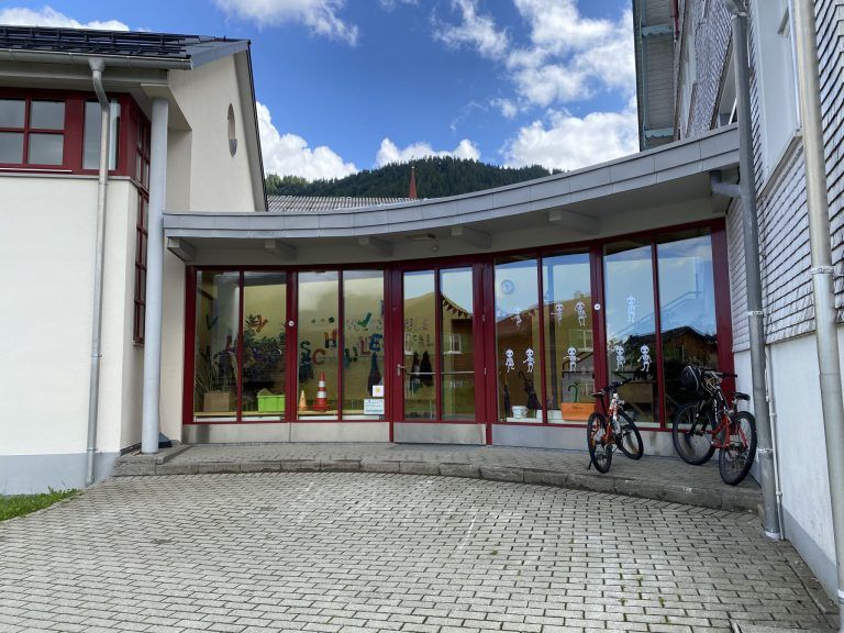 Volksschule Sibratsgfäll - Kleinschule in Vorarlberg - Interview mit Daniela Winkel vom Elternverein