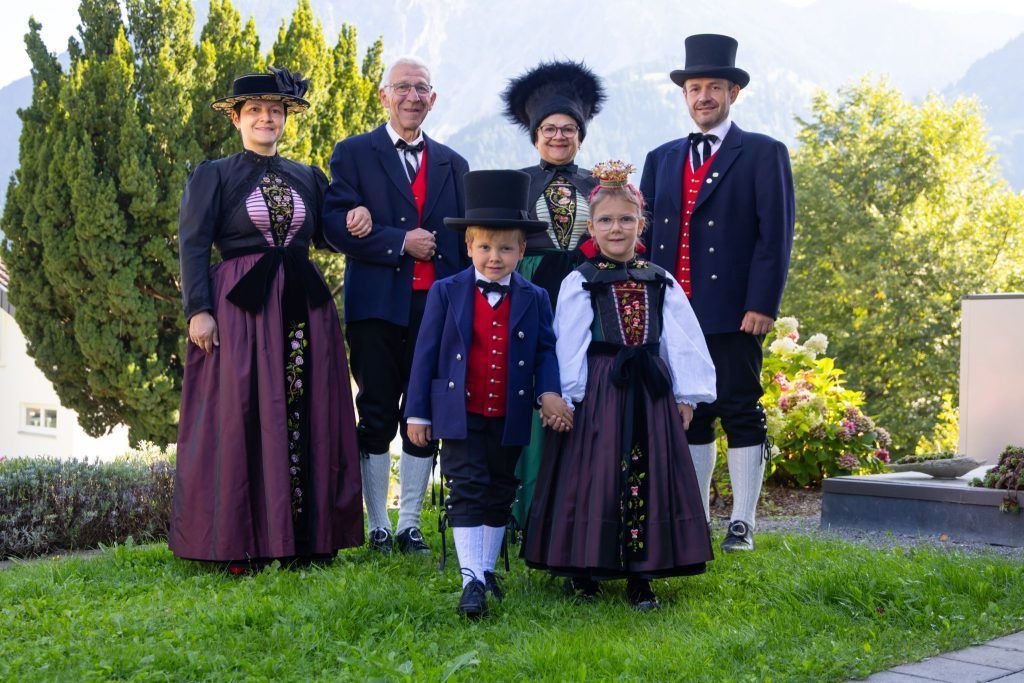 Trachten: Von alter Kunst und Tradition