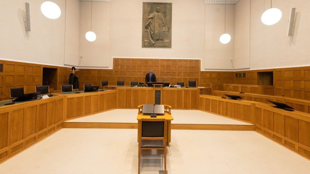Körperverletzung, Raub, Betrug und Mord vor Gericht