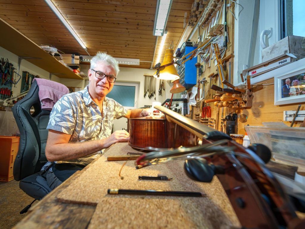 Traditionelles Handwerk und Mut zu neuen Instrumenten