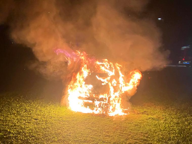 Radarauto in Flammen: War es doch keine Brandstiftung?