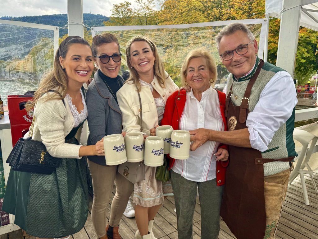 Gelungener Auftakt: Oktoberfest am Fischersteg