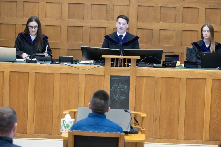 Verteidiger im Mordprozess Kennelbach: "Anklage beruht auf bloßen Annahmen"