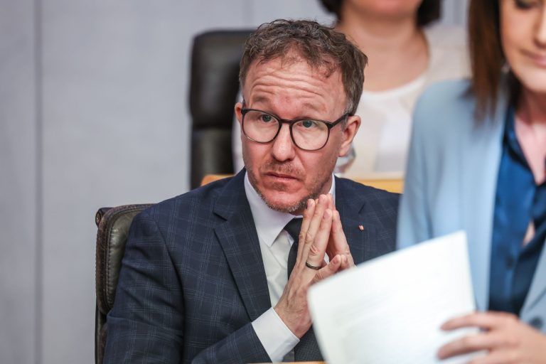 "Wenn 50 Leute ehrenamtlich Bäume pflanzen, können sie wohl davon ausgehen, dass es die richtigen sind"