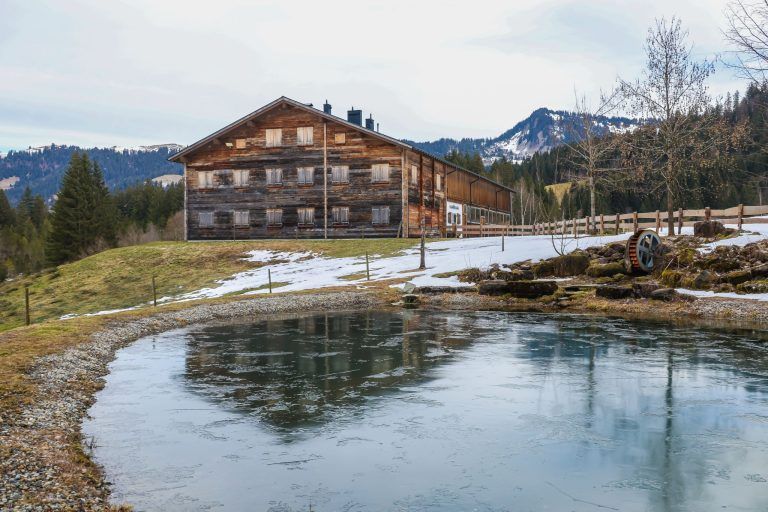 Rückbau der Alpe Krähenberg oder „Urlaub am Bauernhof“?
