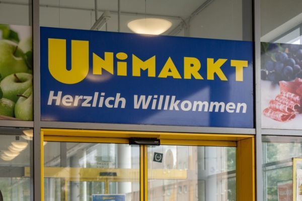Rewe bringt sich für Unimarkt-Übernahmen in Stellung