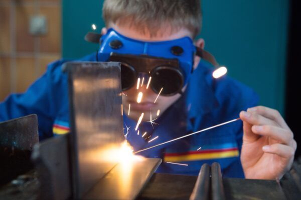 Metallgewerbe - Ist-Löhne steigen 2026 um 1,8 Prozent