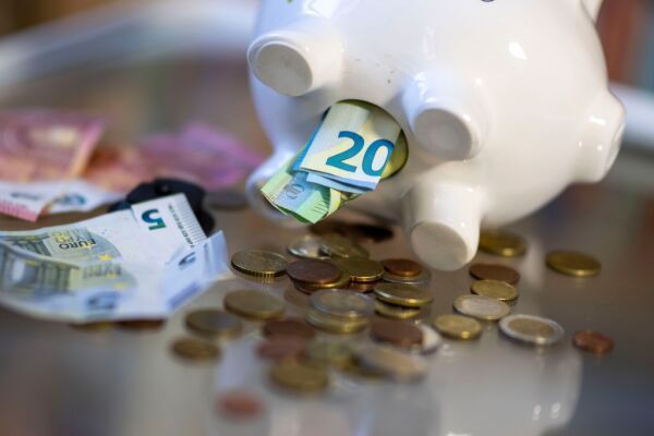 Finanzwelt feiert den 100. Weltspartag