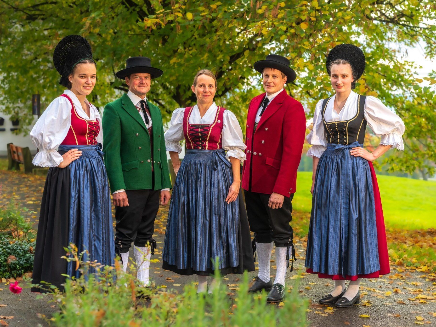 Vom Schuhplattler zur Trachtenkunst - die Leiblachtaler Tracht