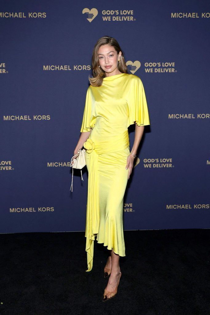 Stars machen’s vor: Diese Farben prägen die Ballmode der Saison