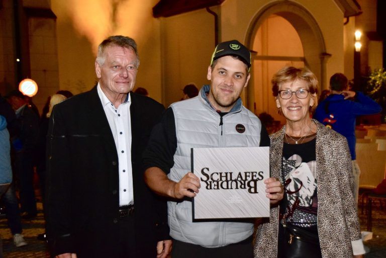 30 Jahre Schlafes Bruder
