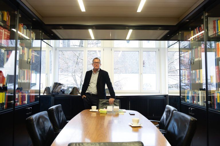 Drei Fälle mit ... Martin Mennel: Der Haussklave, ein ungültiges Testament  und Polizisten im Jagdfieber