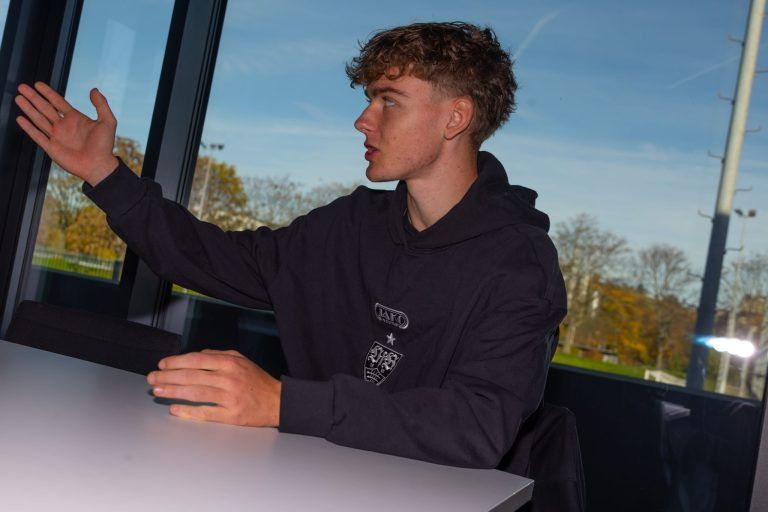 Auf Besuch bei Yanik Spalt beim VfB Stuttgart