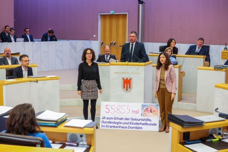 "Ihre unterirdische Kommunikation hat das ganze Land gegen Sie aufgebracht"