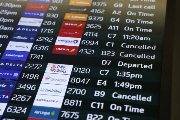 Budgetstreit beeinträchtigt Flugverkehr in den USA weiter