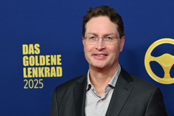 Mercedes-Benz rückt offenbar von Luxusstrategie ab