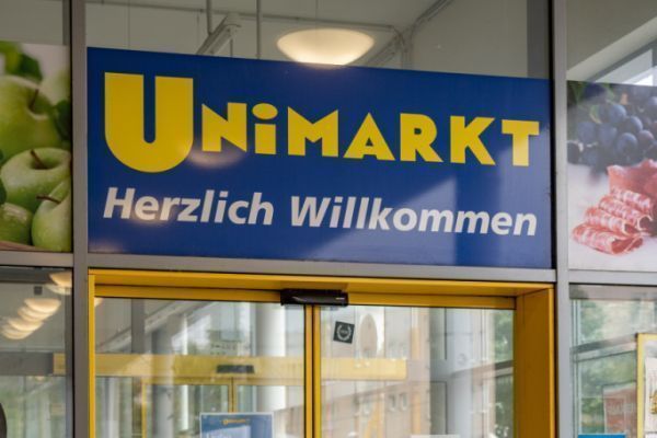 Rewe übernimmt 21 Unimarkt-Geschäfte