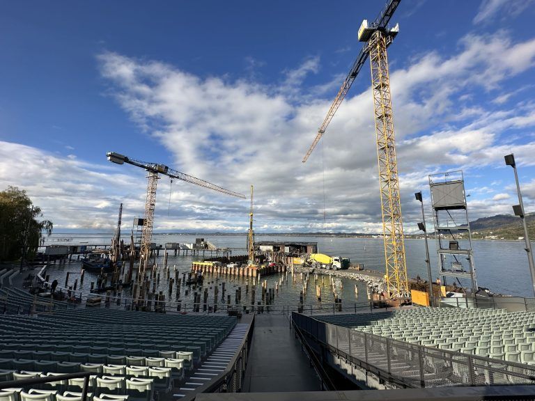 Baustelle Seebühne Bregenz - Betonkern wird saniert, Vorbereitungen Bühnenbild "Der Freischütz"