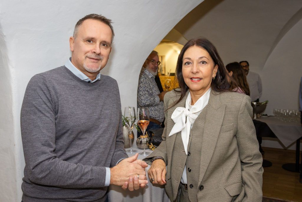 Gourmet-Erlebnis im Schloss Hofen: 6 Gänge, 6 Weine und ein Abend voller Genuss!