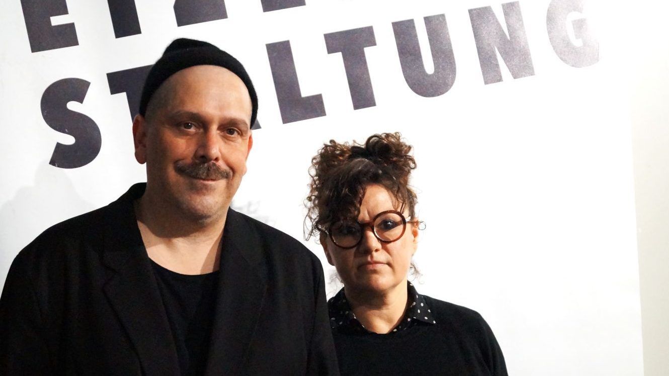 „Schlammland Gewalt“: Ein eindringlicher Monolog eines Überlebenden