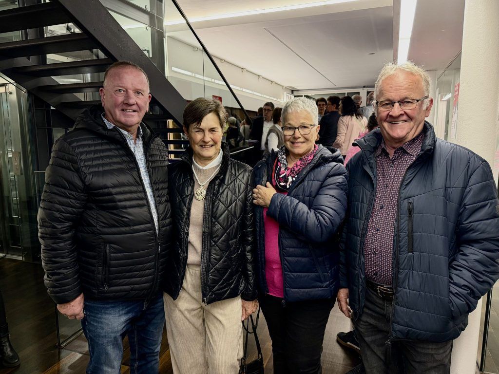 Humor im Doppelpack: AK-Charity bringt 33.318,80 Euro für den guten Zweck