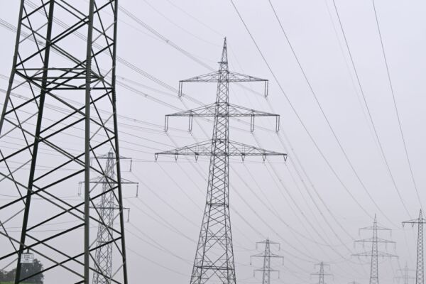Verhandlungen zu neuem Stromgesetz laufen auf Hochtouren