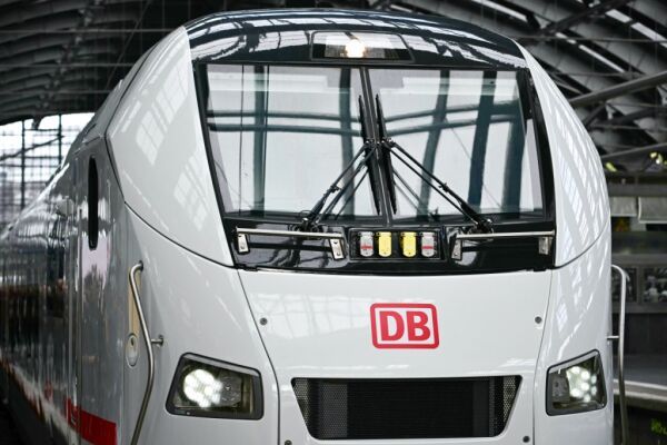 Deutsche Bahn will mehr als 3.000 Busse kaufen