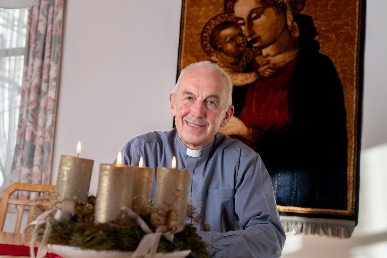 „Wir leben in einer dunklen Welt, in die das Licht hinein geboren ist“