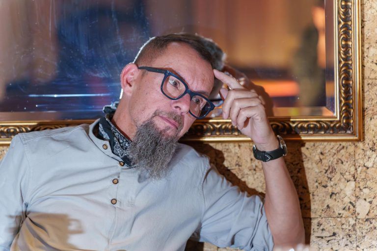 Lausbuben-Streich mit 18 Jahren: Wegen einer Stange Marlboro und einer Tafel Schokolade im schweren Strafvollzug