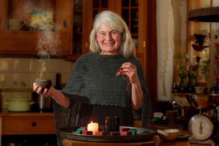 Räuchern und Reflektieren: Rauhnächte im Walsertal