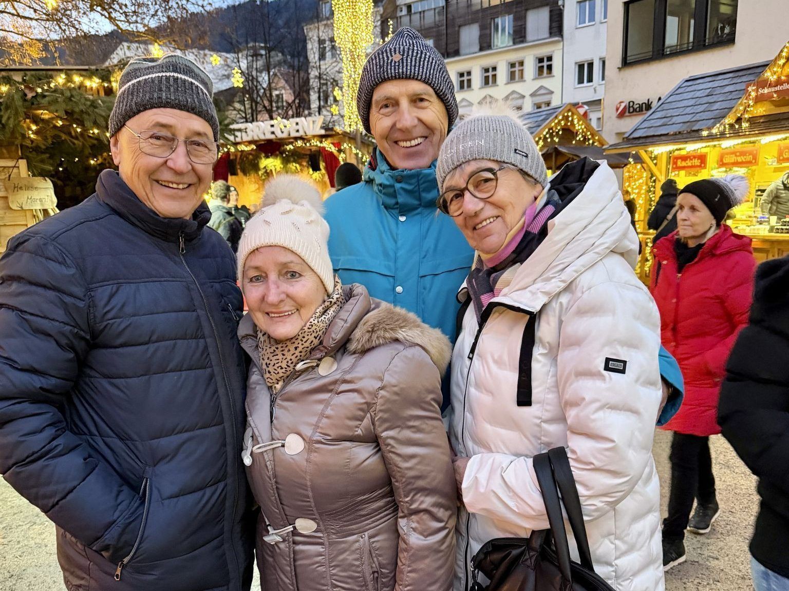 Weihnachtsmarkt der Sinne mit Austern und Champagner