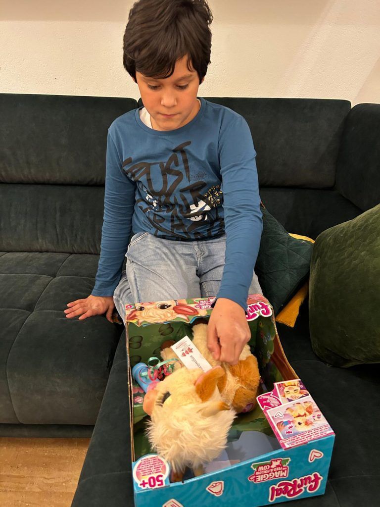 Weihnachtszauber für die NEUE-Patenkinder: Herzenswünsche, die Freude verbreiten!