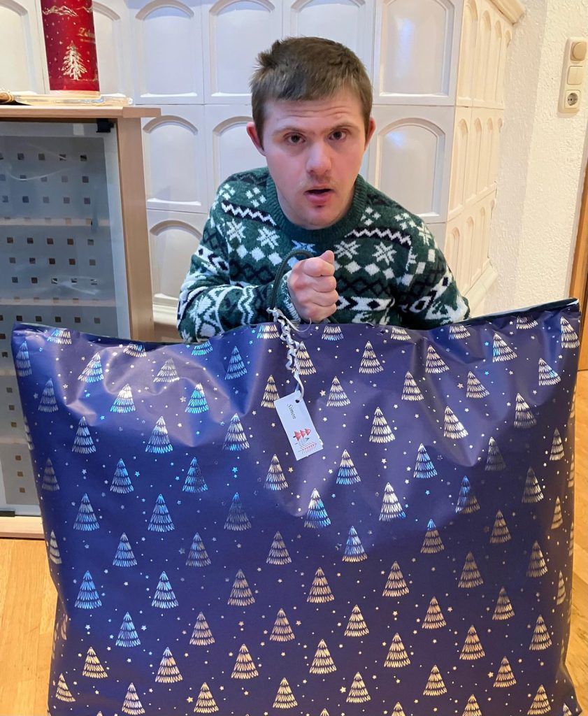 Weihnachtszauber für die NEUE-Patenkinder: Herzenswünsche, die Freude verbreiten!