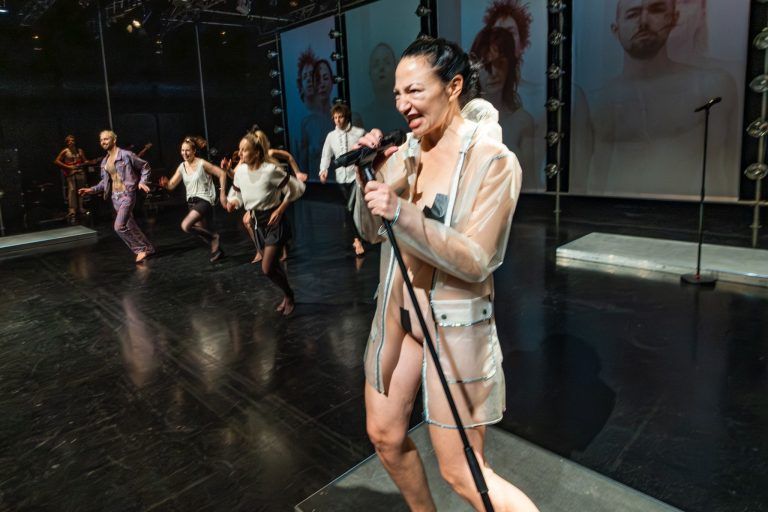 Speed von Martin Gruber und dem aktionstheater ensemble