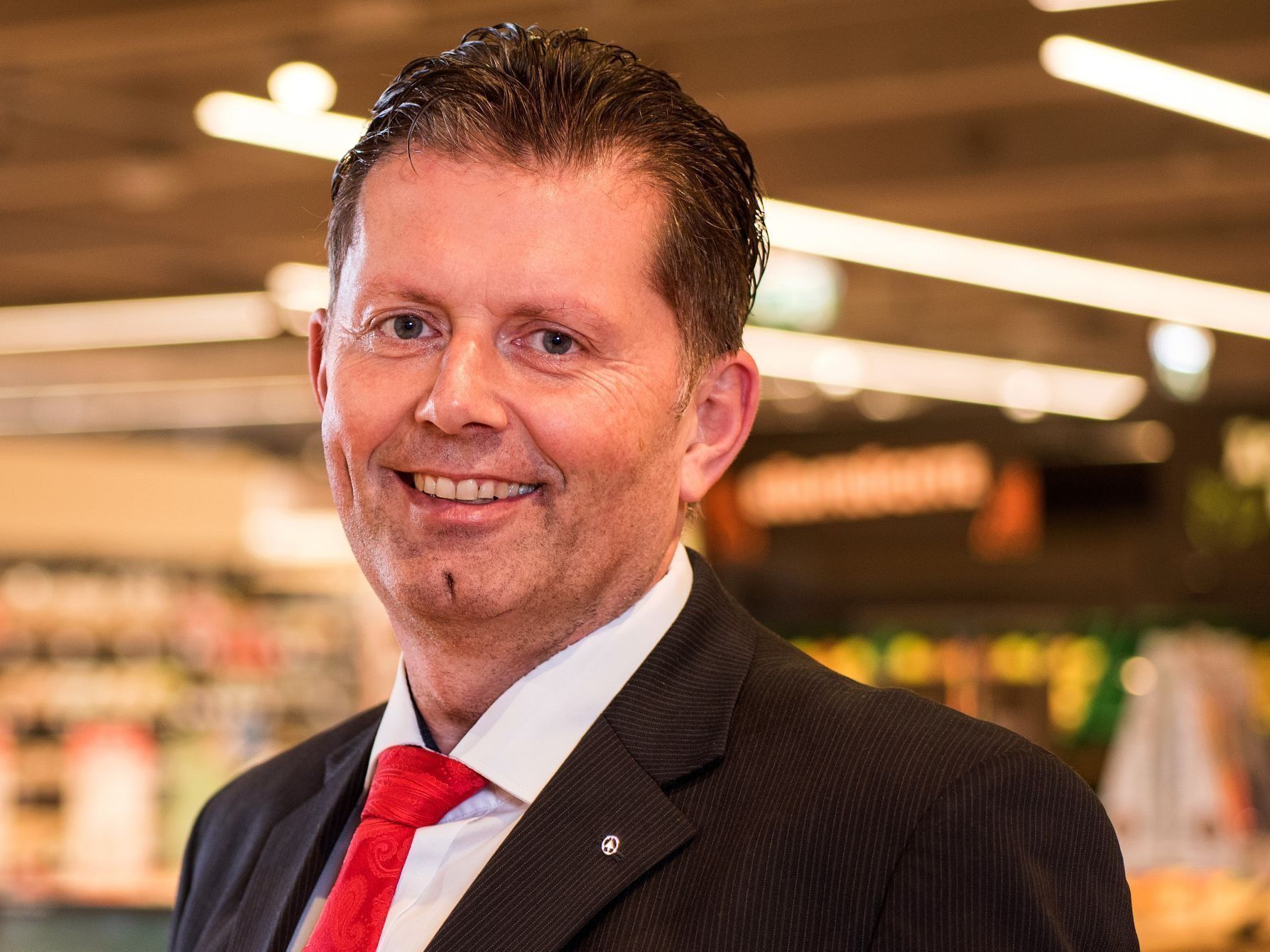 Weihnachtszauber für die NEUE-Patenkinder: Herzenswünsche, die Freude verbreiten!