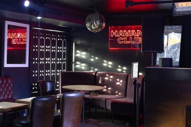 Ein Blick in das neue Mr. John's: "Das Lokal ist wie ein Zuhause für mich"