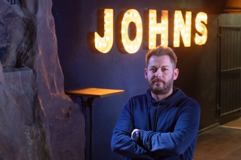 Ein Blick in das neue Mr. John's: "Das Lokal ist wie ein Zuhause für mich"