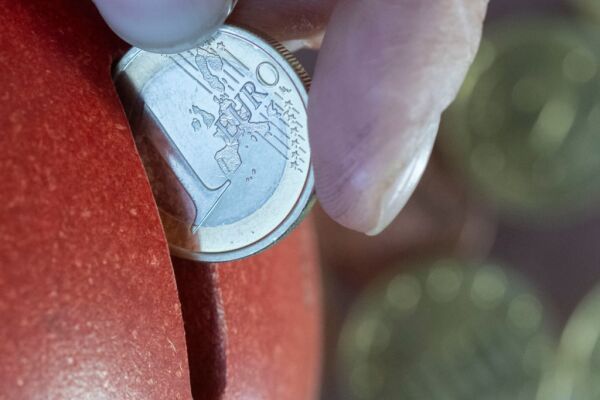 Jeder Zweite sorgt sich um seine Finanzen