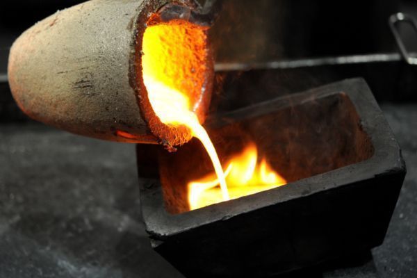 Feinunze Gold kostet erstmals mehr als 5.000 Dollar