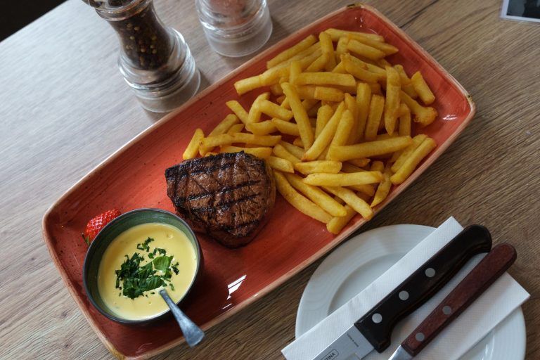 Auf ein Steak beim verrückten Stier